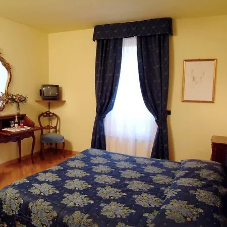 Ristorante Piccolo Chianti Hotell 3*